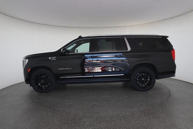 used 2022 GMC Yukon XL car, priced at $45,217