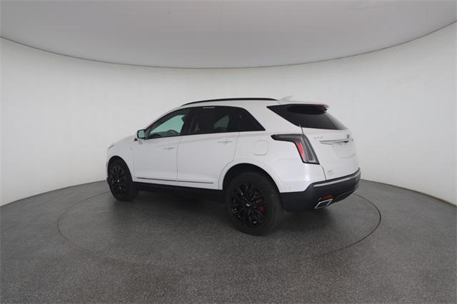used 2022 Cadillac XT5 car, priced at $35,559