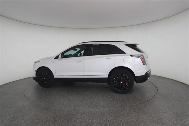 used 2022 Cadillac XT5 car, priced at $35,559