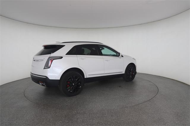 used 2022 Cadillac XT5 car, priced at $35,559