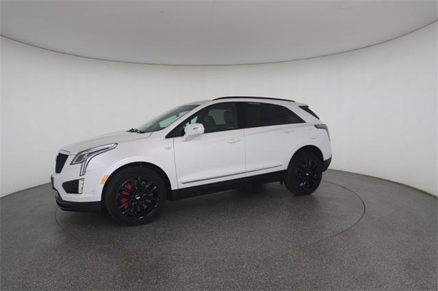 used 2022 Cadillac XT5 car, priced at $35,559