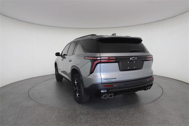 used 2024 Chevrolet Traverse car, priced at $38,999