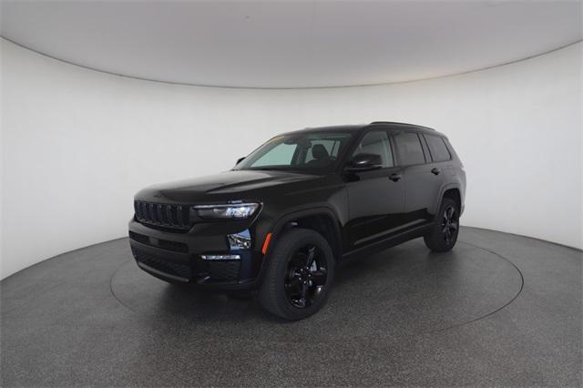 used 2023 Jeep Grand Cherokee L car, priced at $34,628