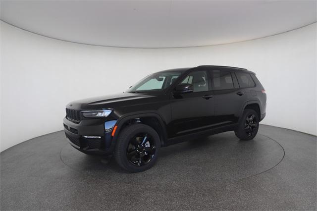 used 2023 Jeep Grand Cherokee L car, priced at $34,628