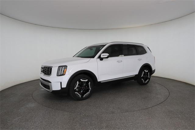 used 2023 Kia Telluride car, priced at $33,093