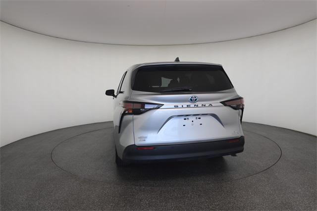 used 2023 Toyota Sienna car, priced at $38,093