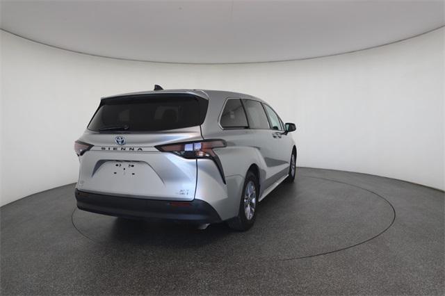 used 2023 Toyota Sienna car, priced at $38,093