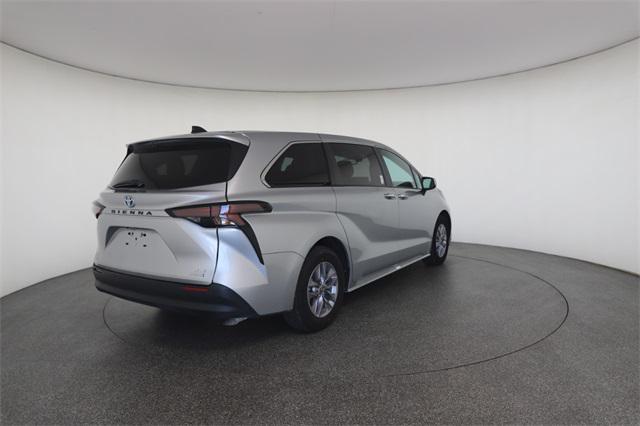 used 2023 Toyota Sienna car, priced at $38,093