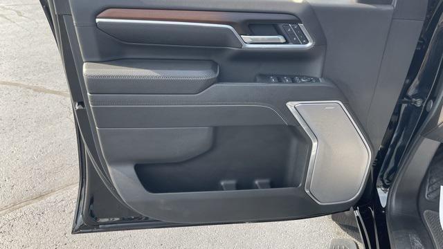 used 2025 GMC Sierra 2500 car, priced at $69,984