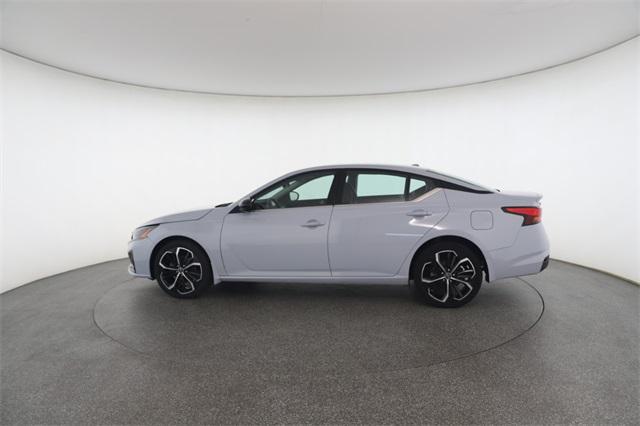 used 2023 Nissan Altima car, priced at $21,682