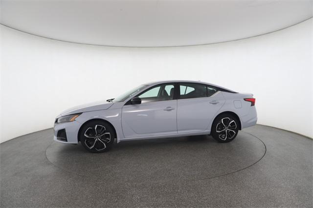 used 2023 Nissan Altima car, priced at $21,682