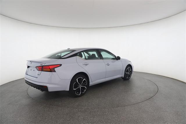 used 2023 Nissan Altima car, priced at $21,682