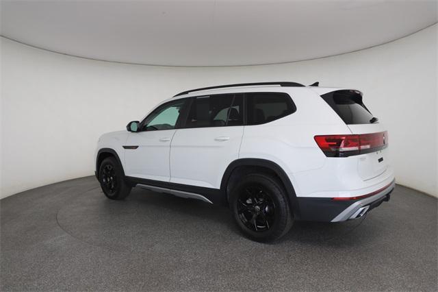 used 2025 Volkswagen Atlas car, priced at $40,642