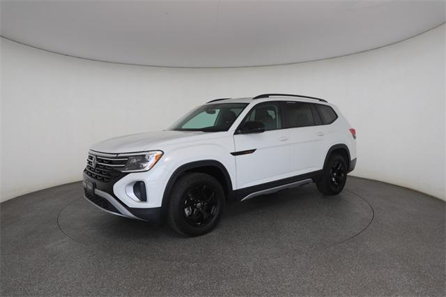 used 2025 Volkswagen Atlas car, priced at $40,642