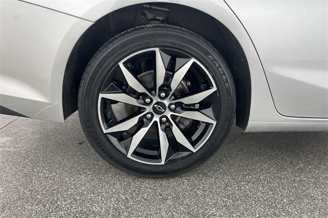 used 2021 Chevrolet Malibu car, priced at $16,246