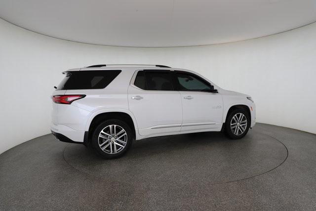 used 2024 Chevrolet Traverse car, priced at $43,248