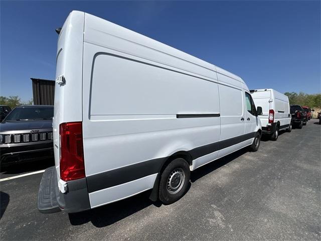 used 2021 Mercedes-Benz Sprinter 2500 car, priced at $33,887