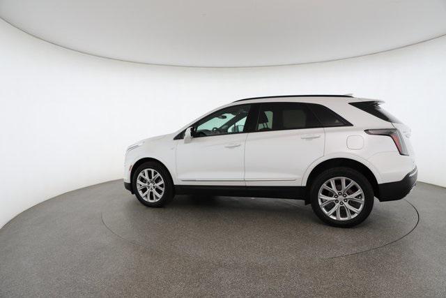 used 2021 Cadillac XT5 car, priced at $29,695