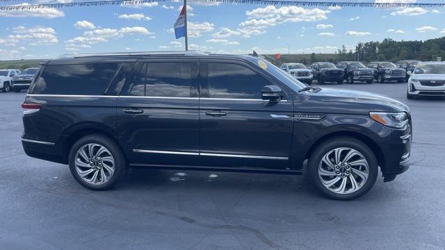used 2022 Lincoln Navigator car, priced at $47,995