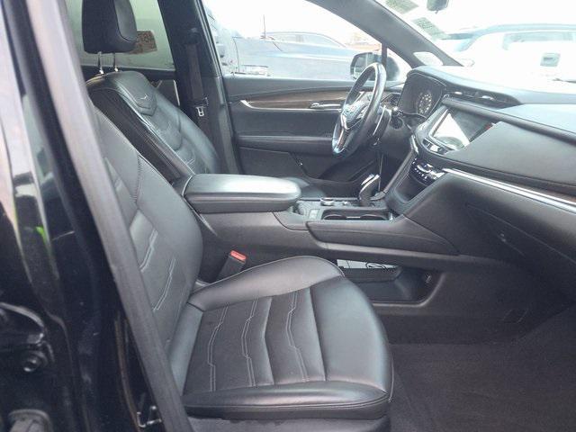 used 2021 Cadillac XT5 car, priced at $31,555