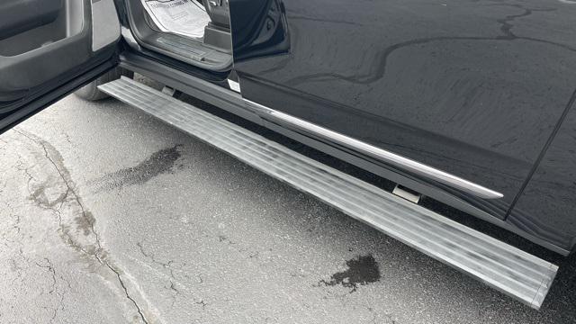 used 2024 GMC Yukon XL car, priced at $80,500