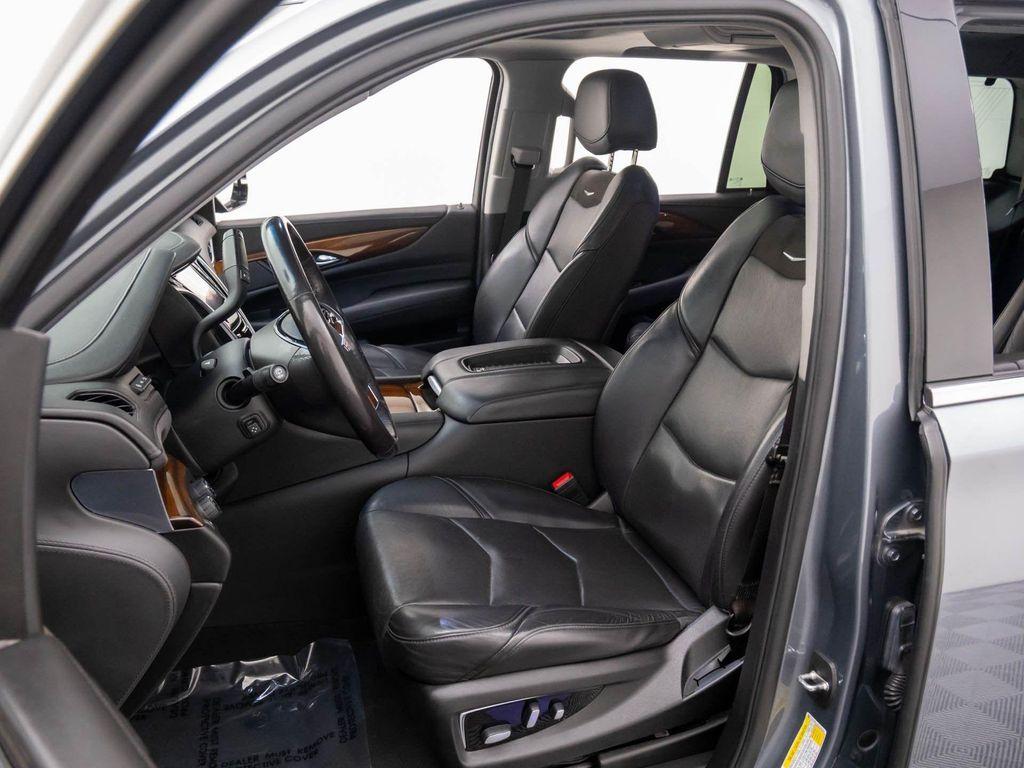 used 2020 Cadillac Escalade car, priced at $35,581