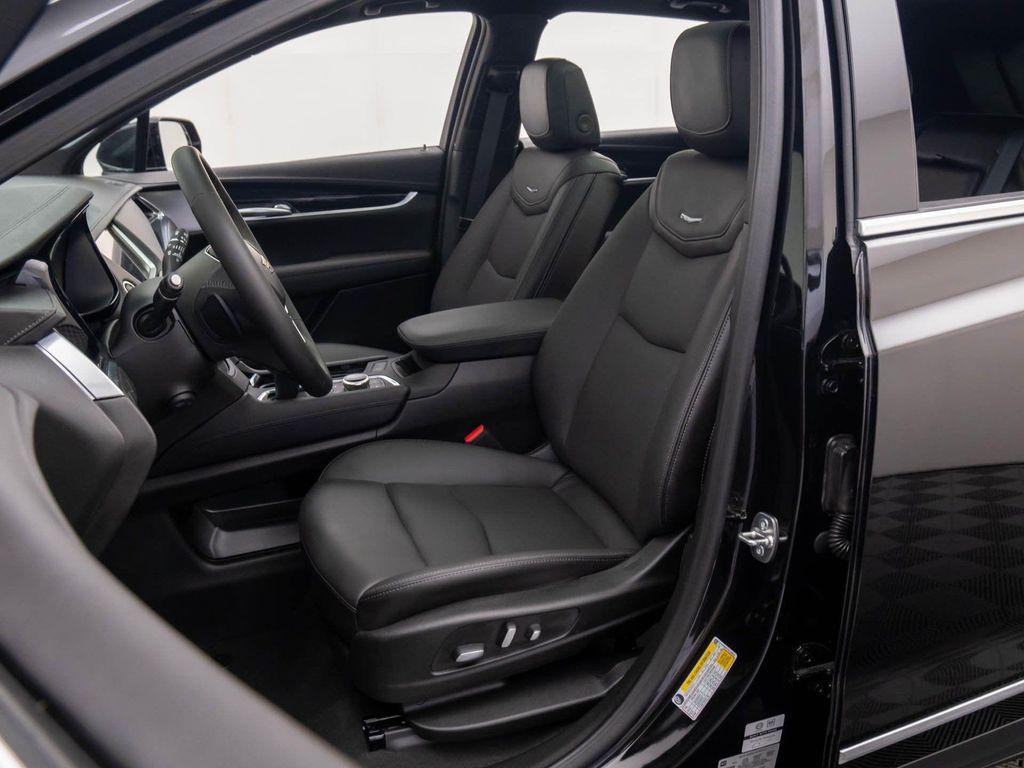 new 2026 Cadillac XT5 car, priced at $57,445