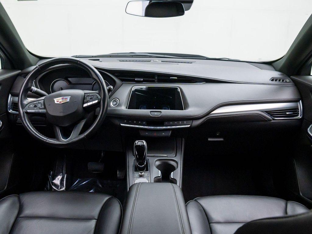 used 2023 Cadillac XT4 car, priced at $29,001