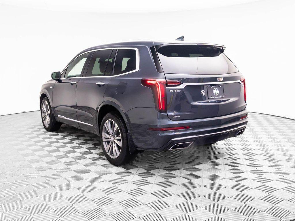 used 2022 Cadillac XT6 car, priced at $38,000