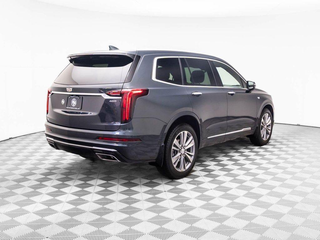 used 2022 Cadillac XT6 car, priced at $38,000
