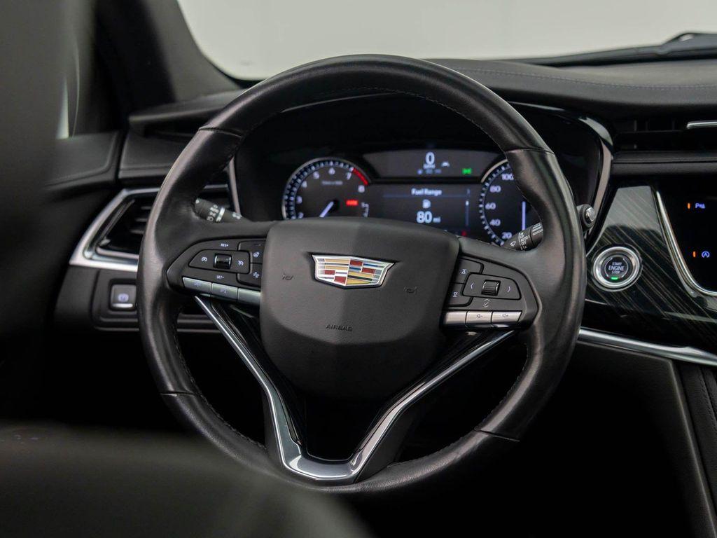 used 2022 Cadillac XT6 car, priced at $38,000