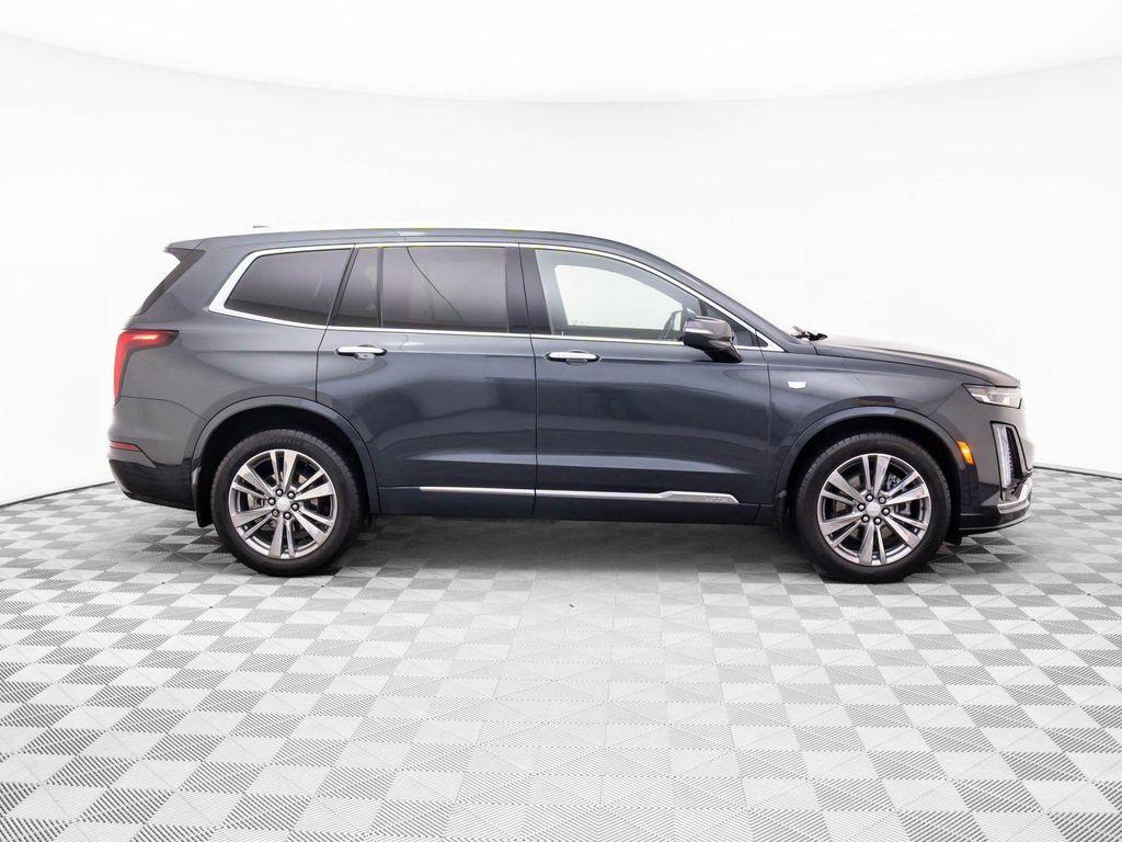 used 2022 Cadillac XT6 car, priced at $38,000