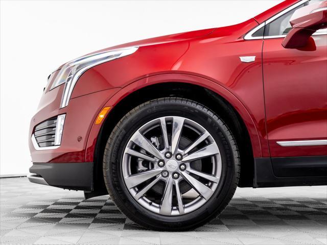 new 2025 Cadillac XT5 car, priced at $57,700