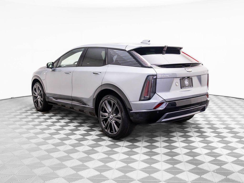 new 2025 Cadillac OPTIQ car, priced at $56,499