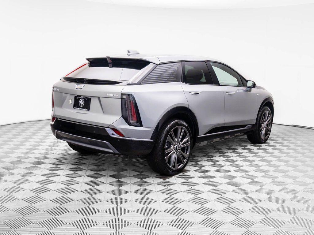 new 2025 Cadillac OPTIQ car, priced at $56,499