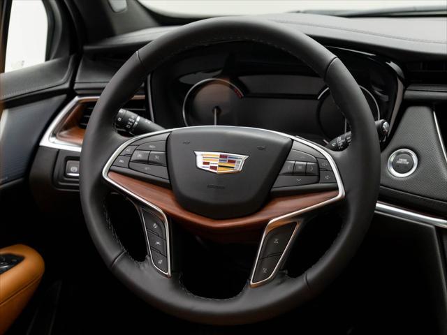 new 2025 Cadillac XT5 car, priced at $54,425