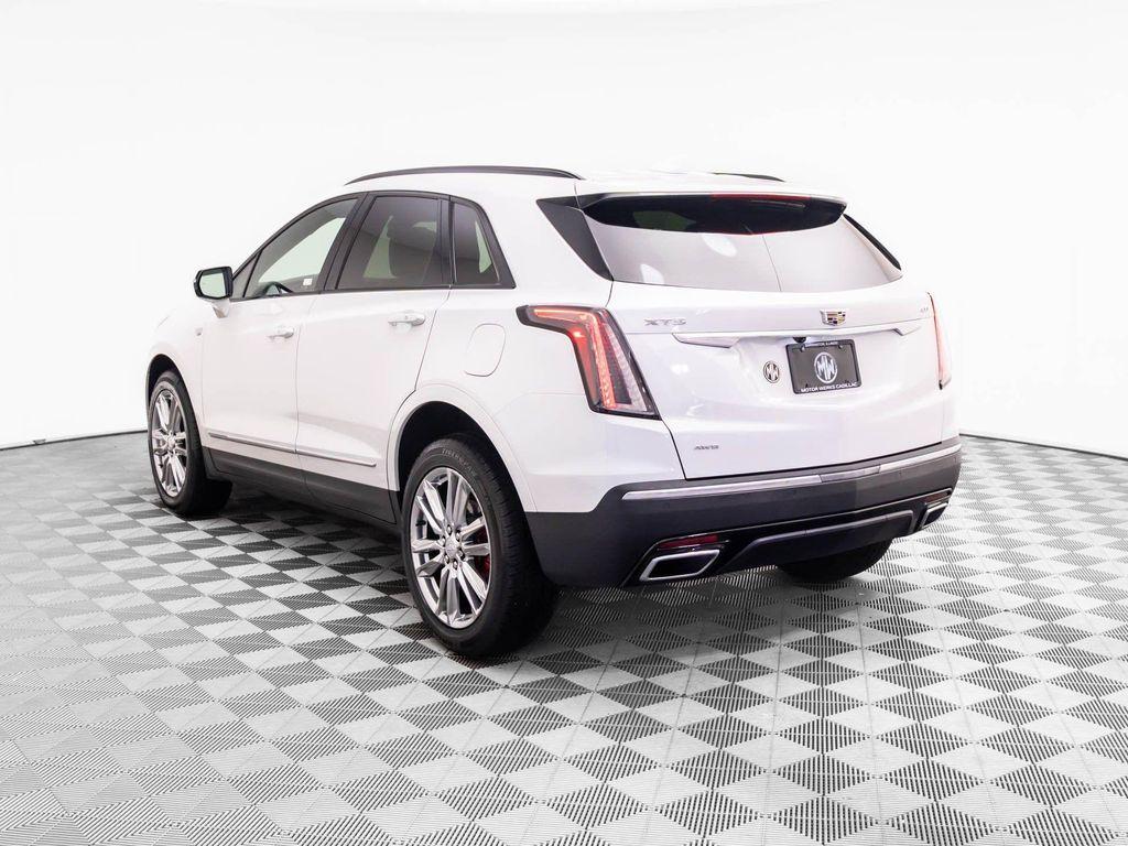 used 2022 Cadillac XT5 car, priced at $34,500