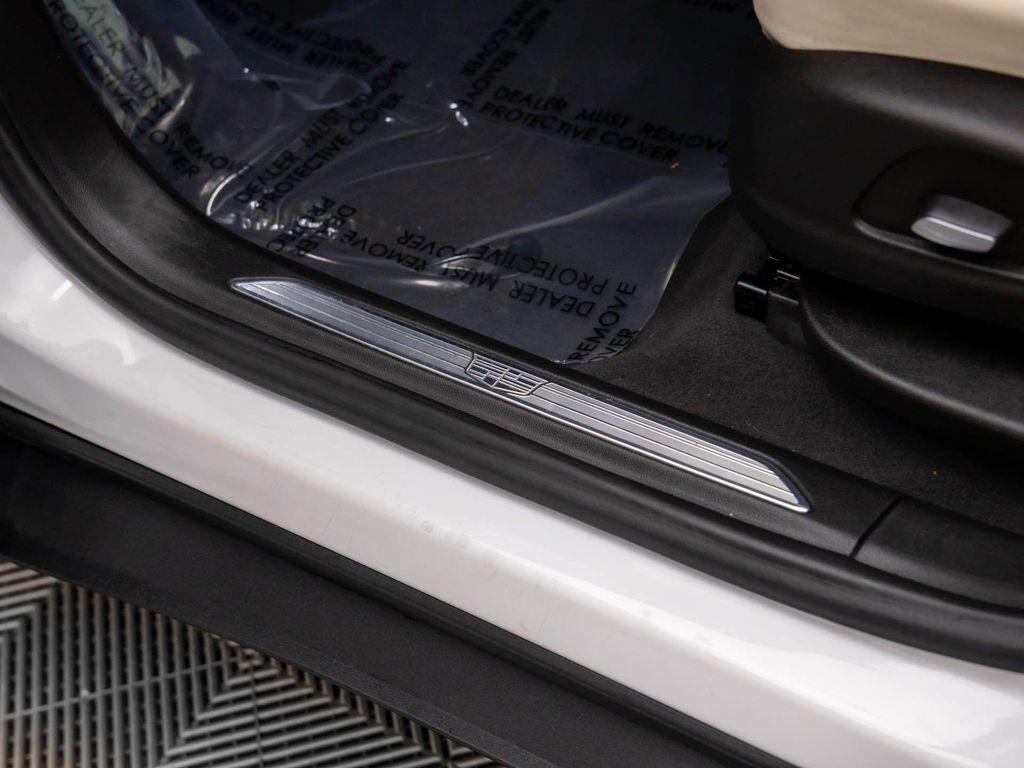 used 2022 Cadillac XT5 car, priced at $34,500