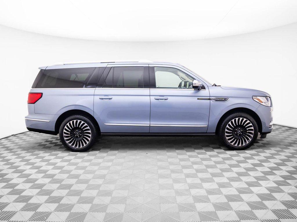 used 2020 Lincoln Navigator car, priced at $47,000