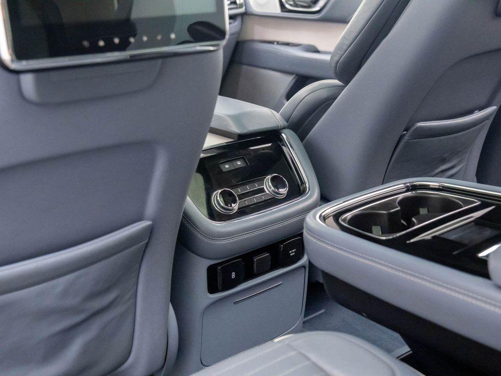 used 2020 Lincoln Navigator car, priced at $47,000