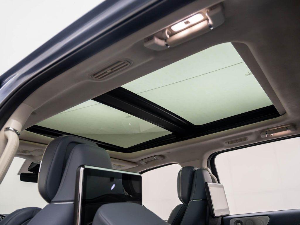 used 2020 Lincoln Navigator car, priced at $47,000