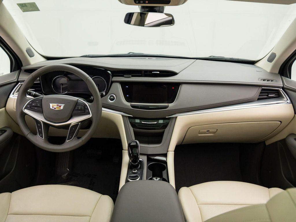 used 2023 Cadillac XT5 car, priced at $36,000