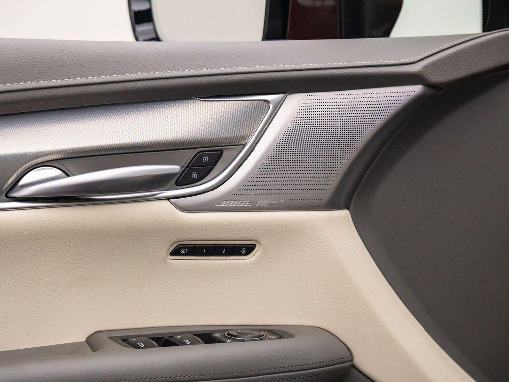 used 2023 Cadillac XT5 car, priced at $36,000