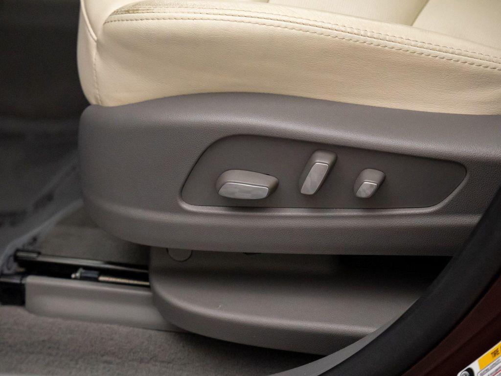 used 2023 Cadillac XT5 car, priced at $36,000