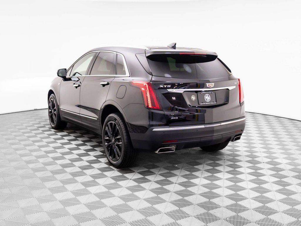 used 2024 Cadillac XT5 car, priced at $36,000