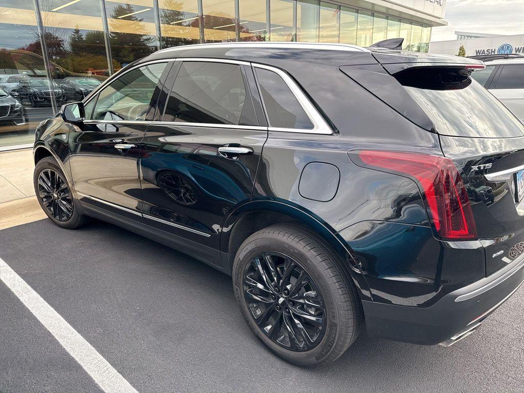 used 2024 Cadillac XT5 car, priced at $37,001