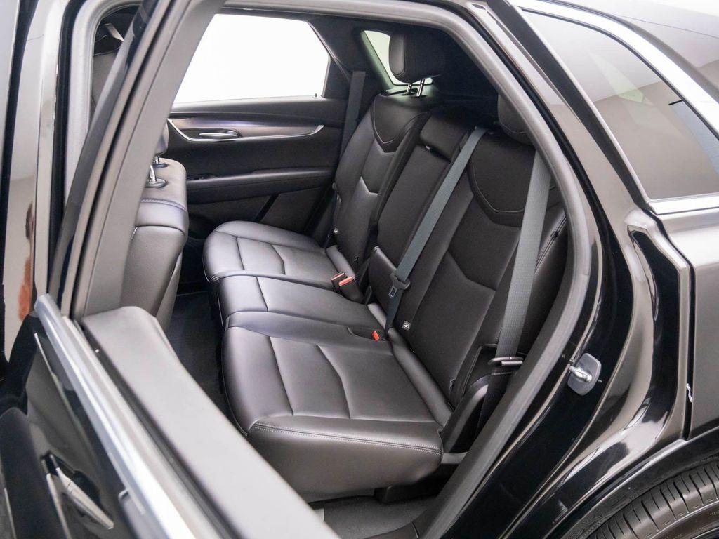 used 2024 Cadillac XT5 car, priced at $36,000