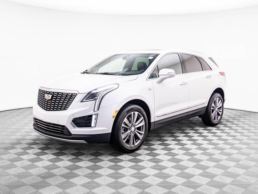 new 2025 Cadillac XT5 car, priced at $51,500
