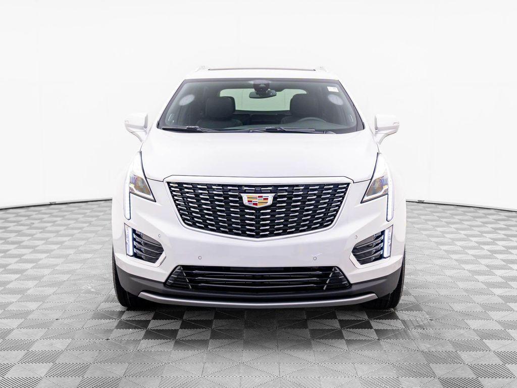 new 2025 Cadillac XT5 car, priced at $51,500