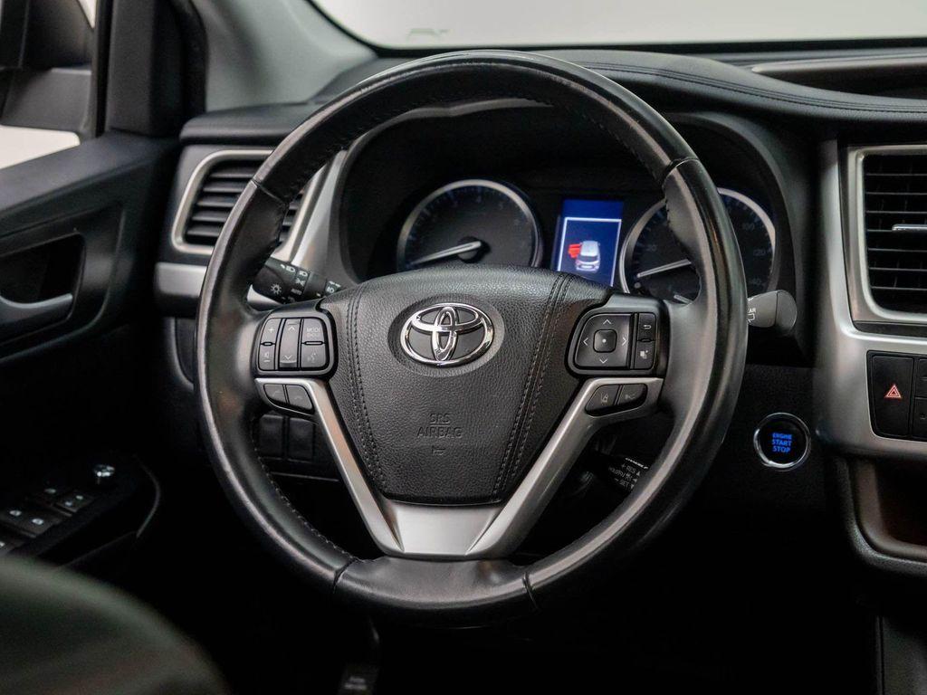 used 2019 Toyota Highlander car, priced at $27,423